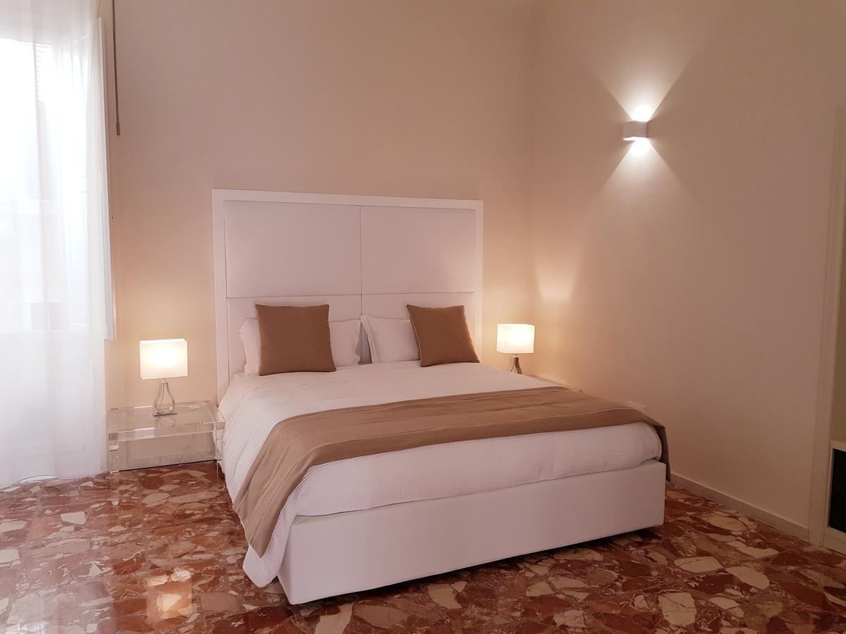B&B Via Cavour 32 Szirakúza Kültér fotó